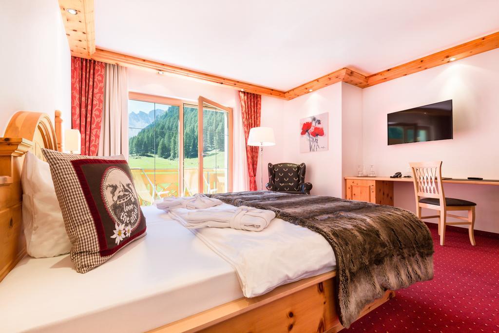 Chasa Castello Relax & Spa Samnaun Ruang foto