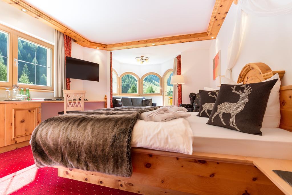 Chasa Castello Relax & Spa Samnaun Ruang foto